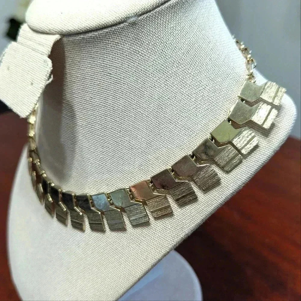 3/$30 Vintage 80's Chocker - Picture 2 of 3